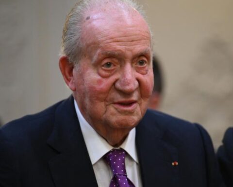King Juan Carlos mourns the loss of a close companion