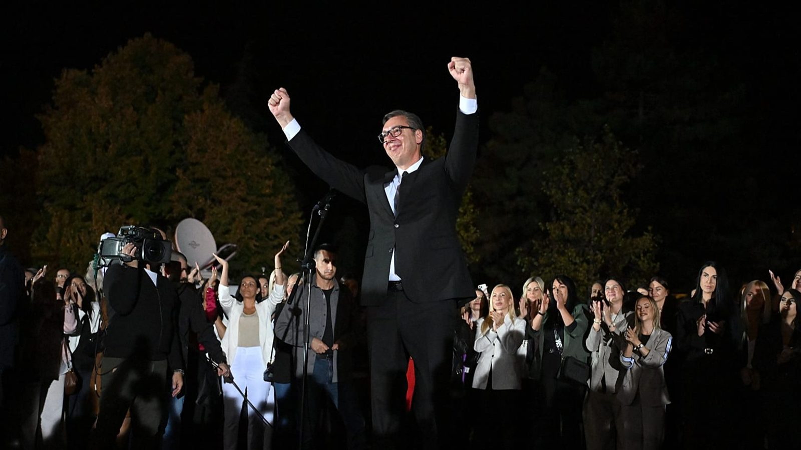 Vucic Resigns Serbia's Presidency to Run for Prime Minister Amid a Protest Wave
