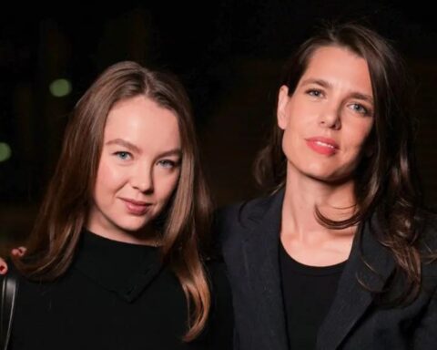 charlotte casiraghi alexandra hanover chanel paris
