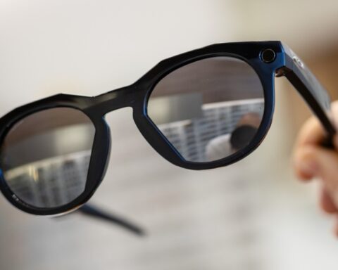 Swiss Pools and Saunas Move to Ban Camera Glasses Over Privacy Fears